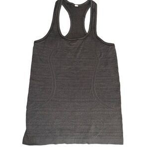 Lululemon tank top size 6